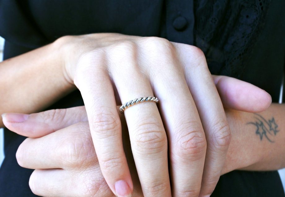 anello intrecciato