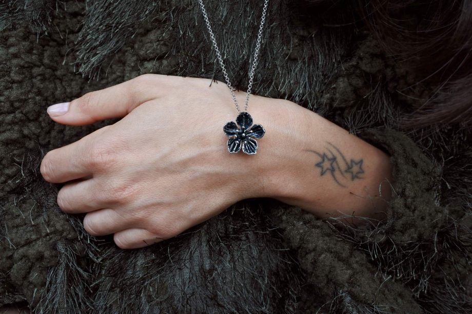 Collana con fiore di ciliegio in argento 925 - PRUNUS AVIUM